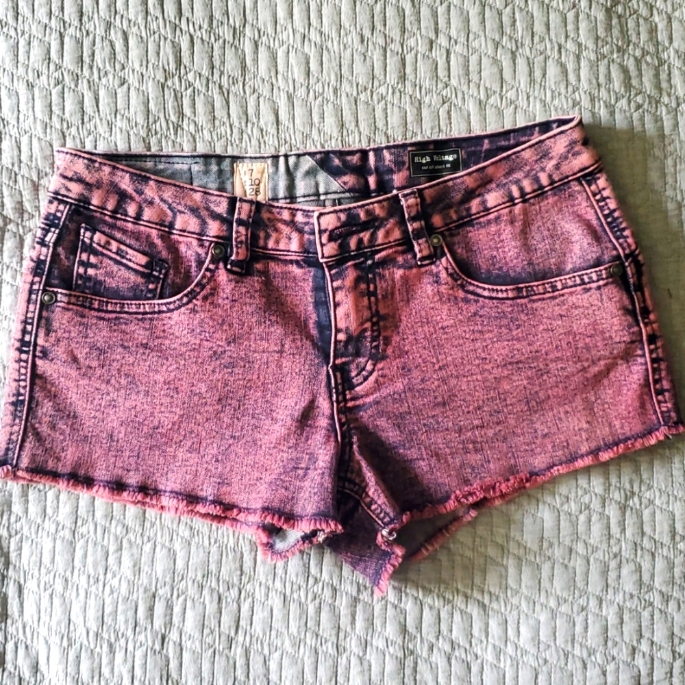 Volcom shorts